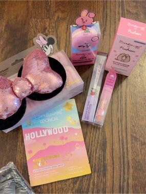A crème shop bundle 6 pcs